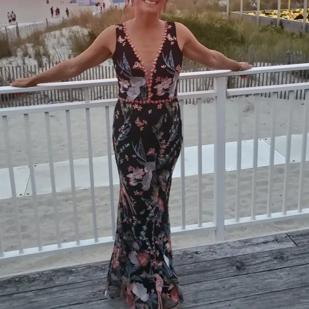 Marchesa Notte Black Embroidered Butterfly Gown SIZE 2 Mermaid Formal Dress $510 - Picture 10 of 11
